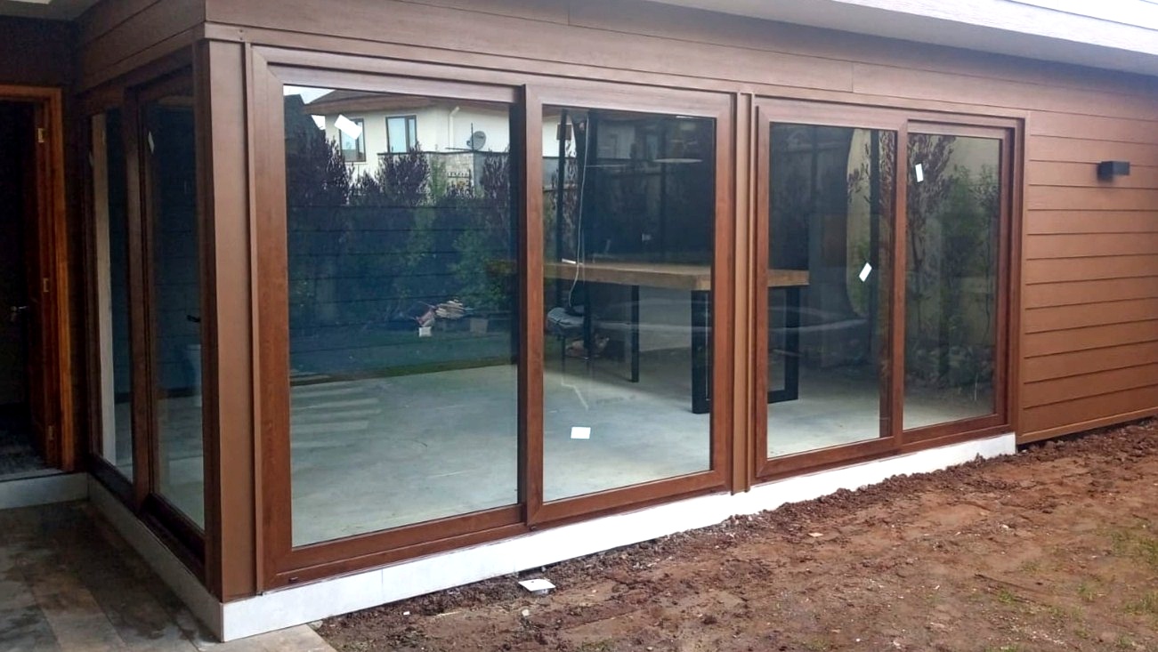 Quincho con Ventanas de PVC
